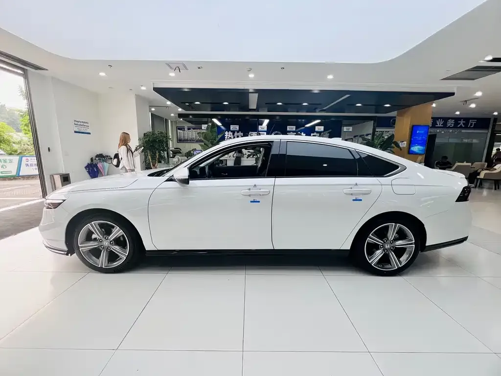 Honda Accord 2023 из CN, фото 5
