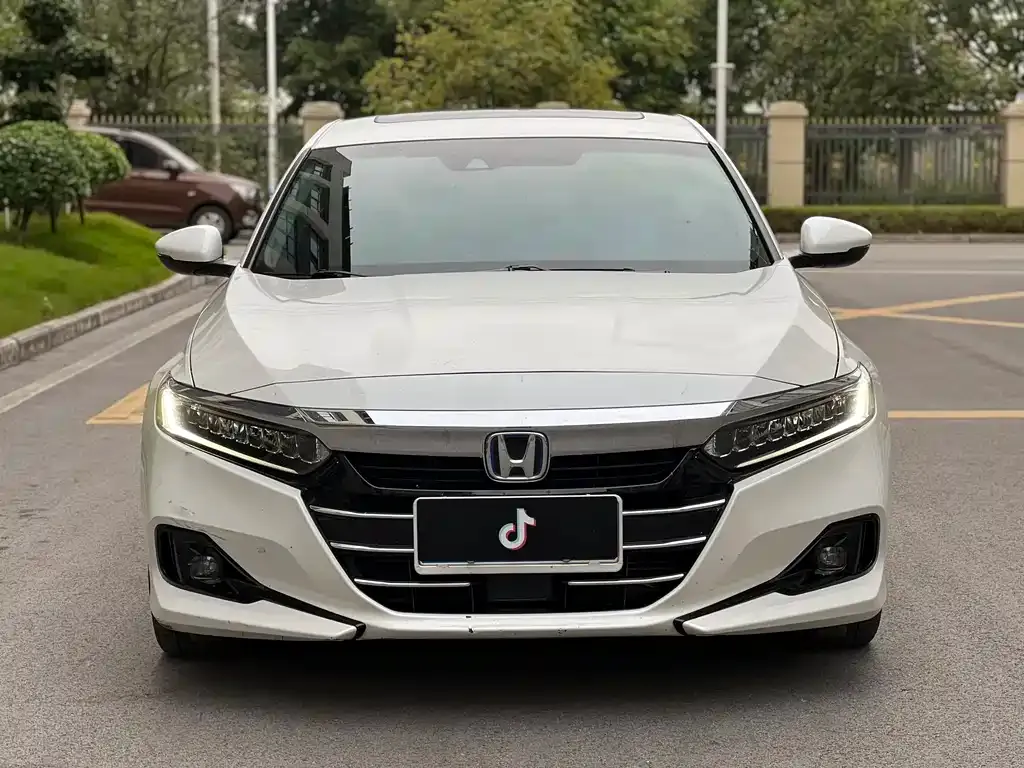 Honda Accord — фото 2