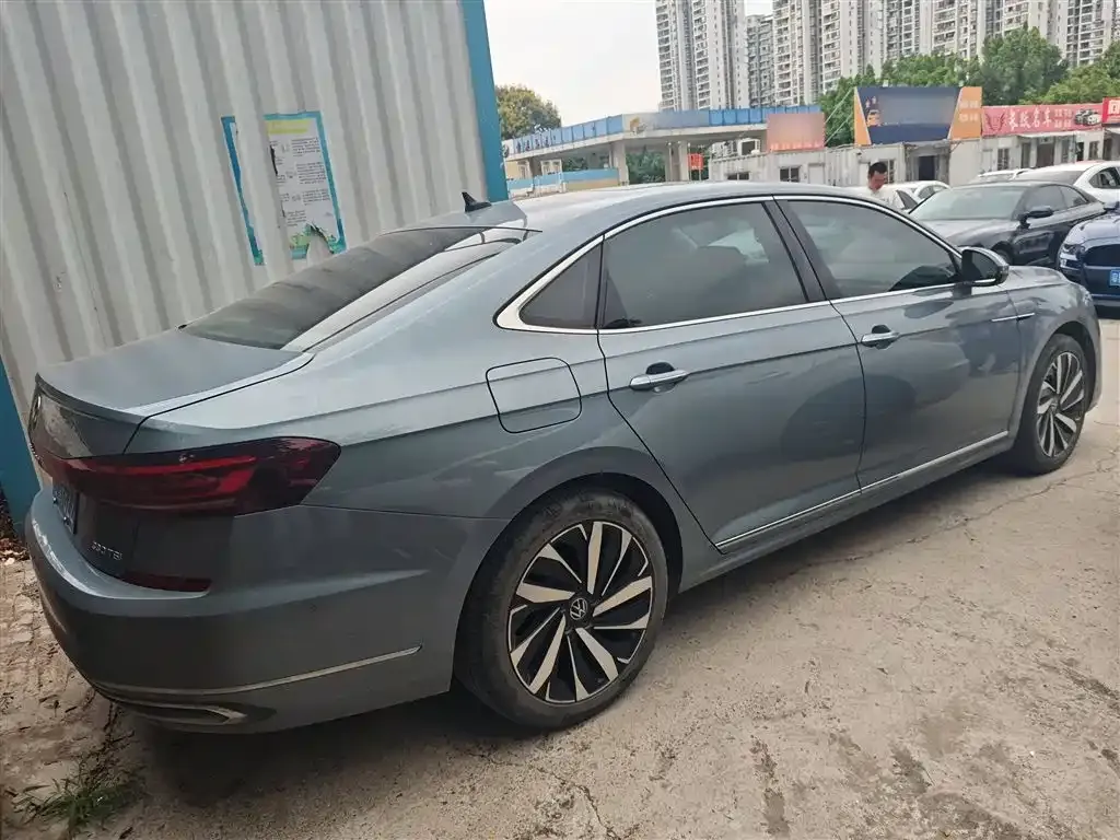 Volkswagen Passat — фото 5