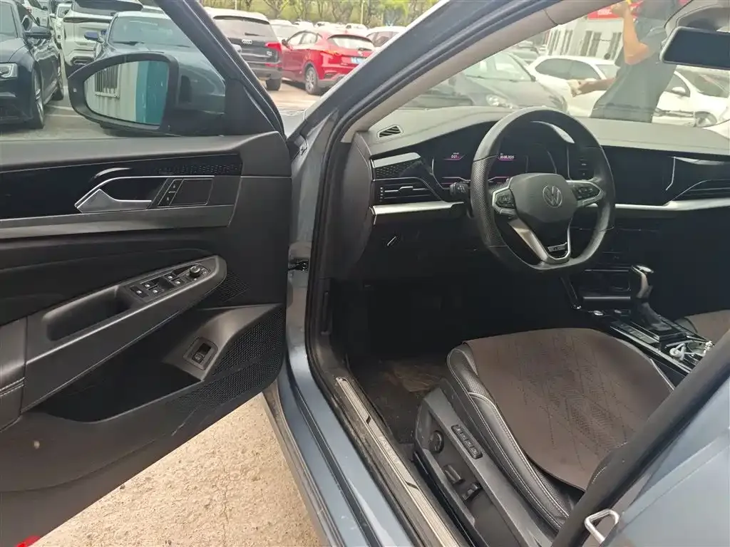 Volkswagen Passat — фото 9