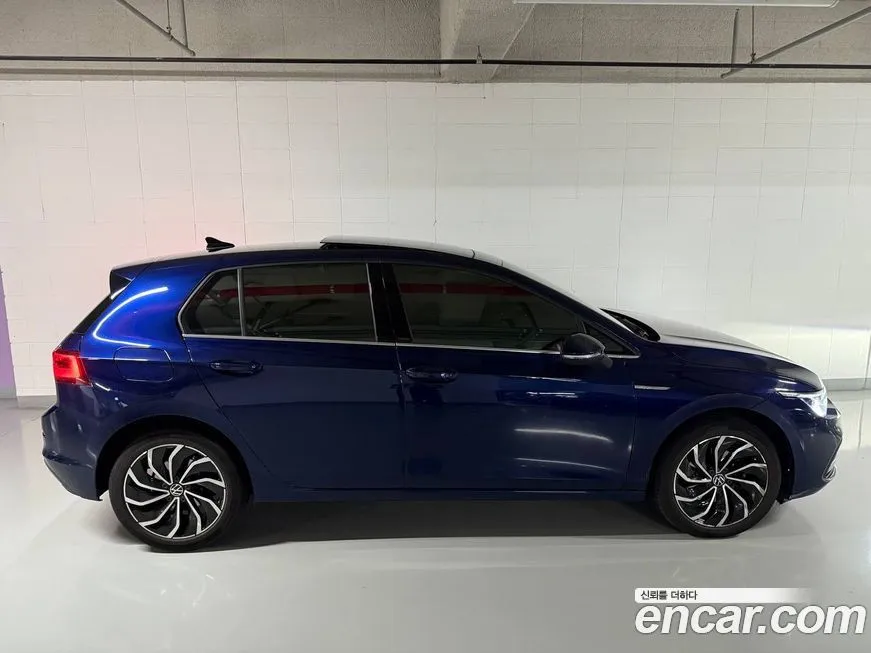 Volkswagen Golf 2022 из KR, фото 3