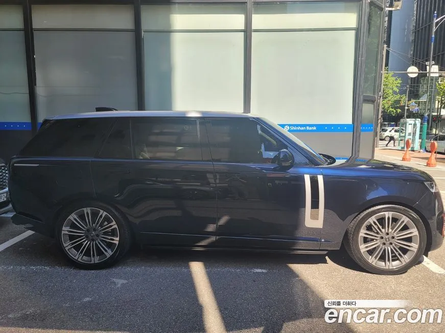 Land Rover Range Rover 2023 из KR, фото 2