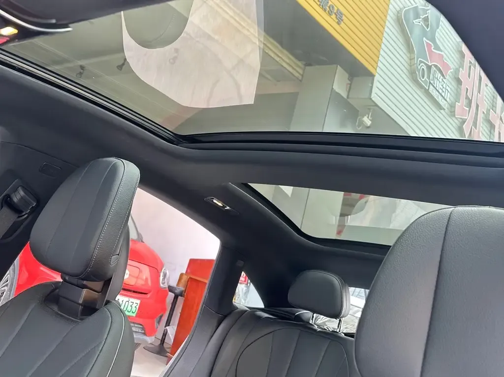 Mercedes-Benz EQE 2022 из CN, фото 10