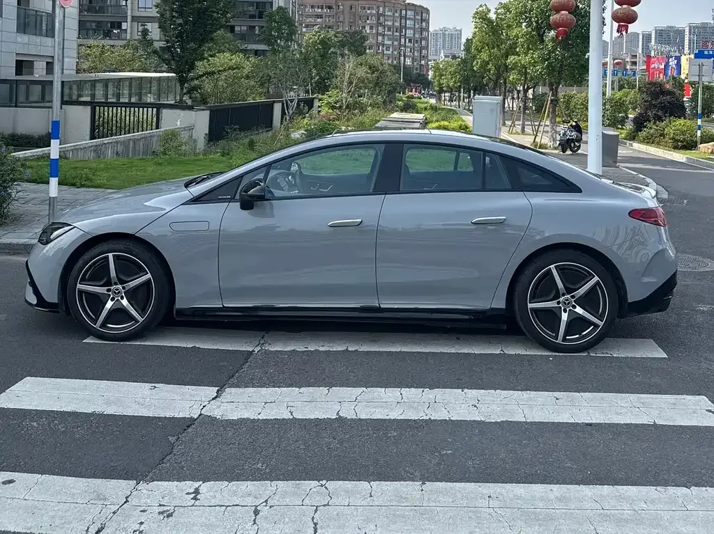 Mercedes-Benz EQE 2022 из CN, фото 3
