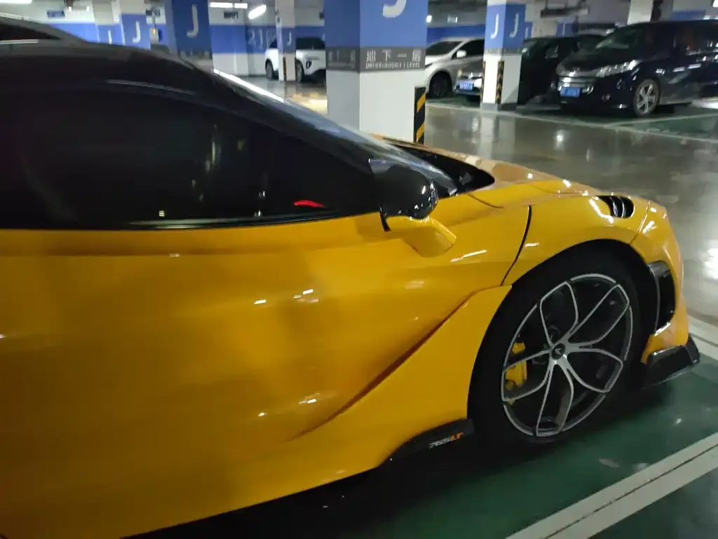 McLaren 720S 2021 из CN, фото 3