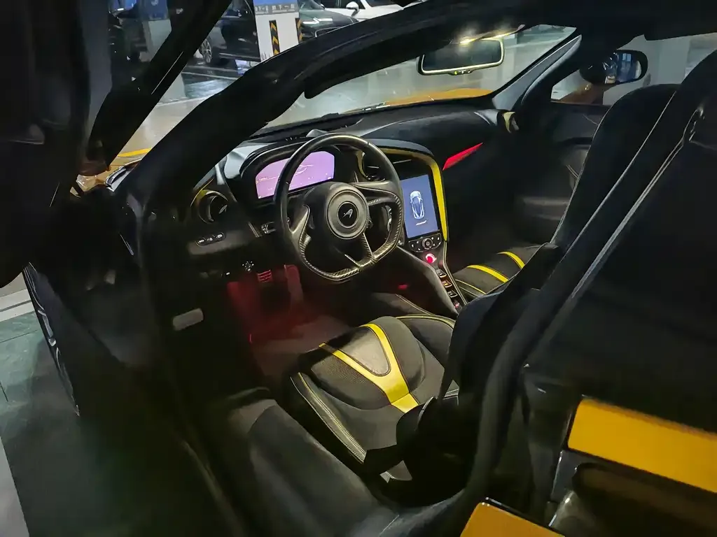 McLaren 720S 2021 из CN, фото 5