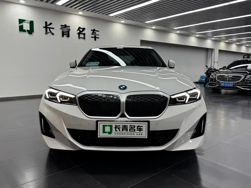 BMW i3 2025 из CN, фото 2