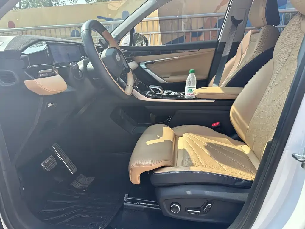 Geely Boyue L 2023 из CN, фото 5