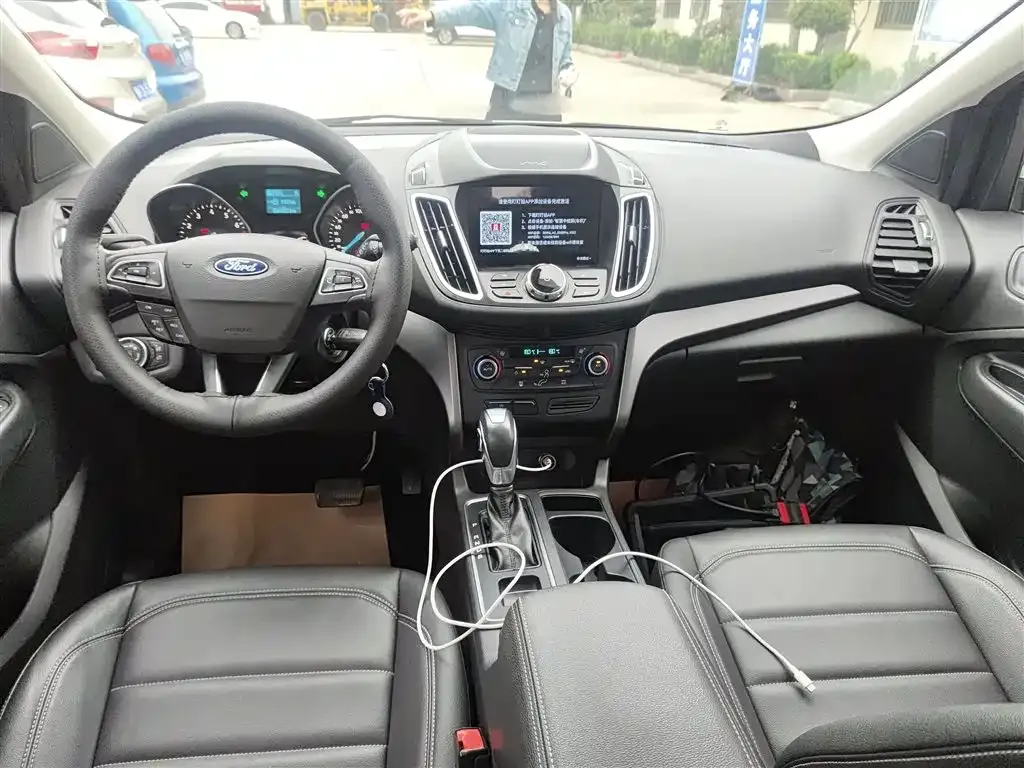 Ford Kuga 2021 из CN, фото 10
