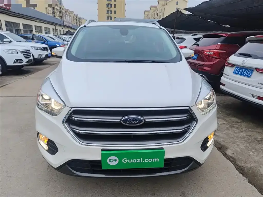 Ford Kuga 2021 из CN, фото 3
