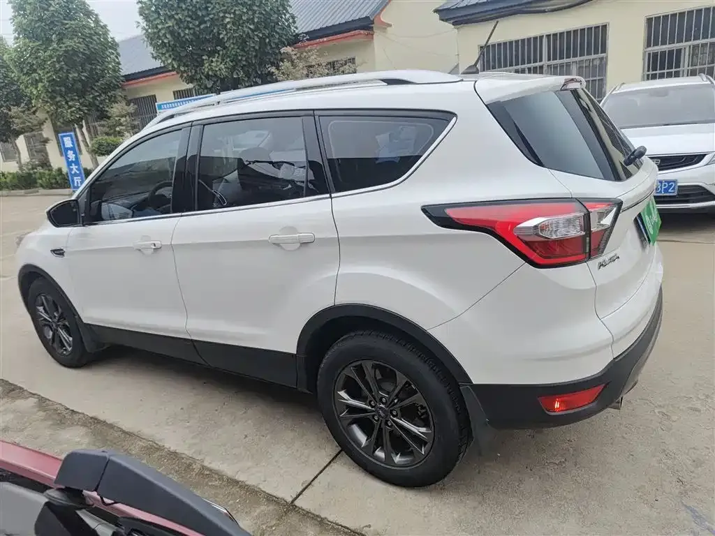 Ford Kuga 2021 из CN, фото 5