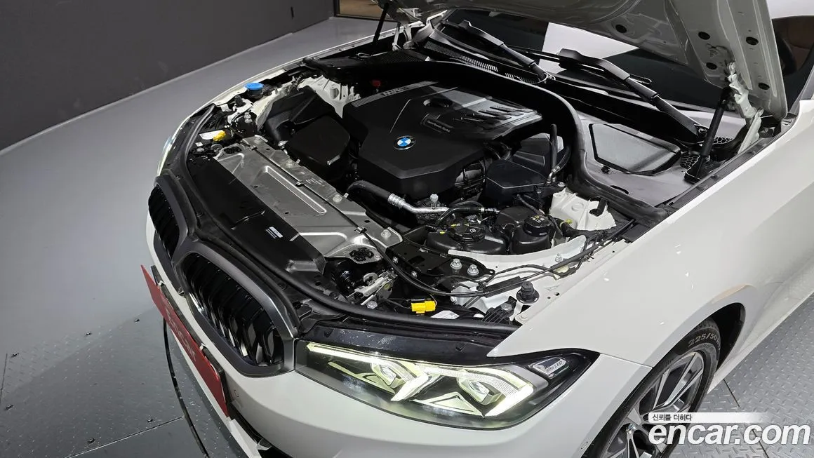 BMW 3-Series 2023 из KR, фото 6