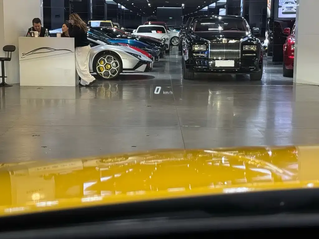 Lamborghini Urus 2024 из CN, фото 9