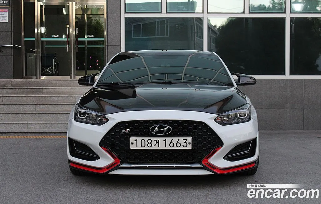 Hyundai Veloster — фото 2