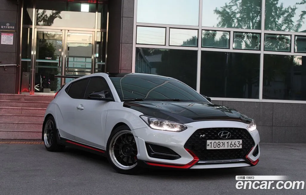 Hyundai Veloster — фото 3