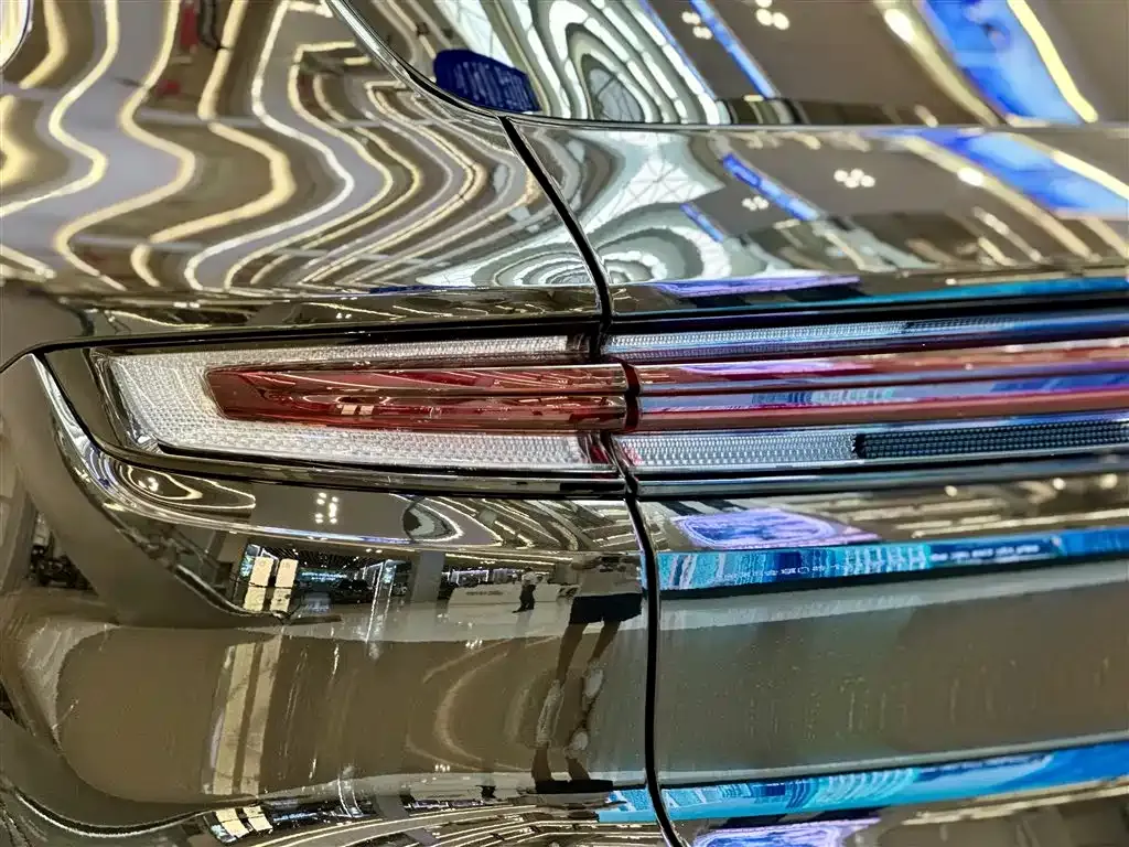 Porsche Cayenne 2024 из CN, фото 10
