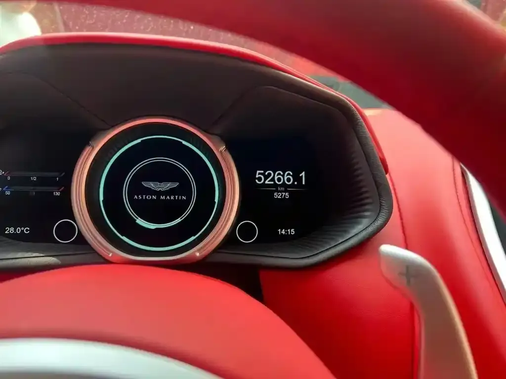 Aston Martin DB11 2021 из CN, фото 4