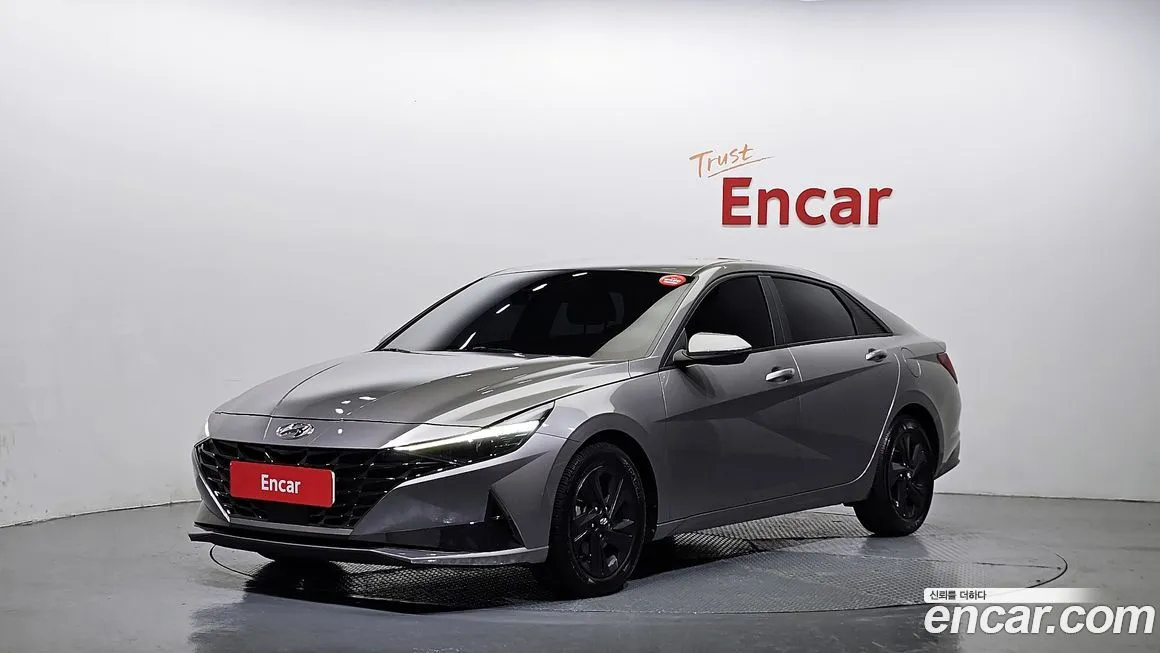 Hyundai AVANTE — фото 1