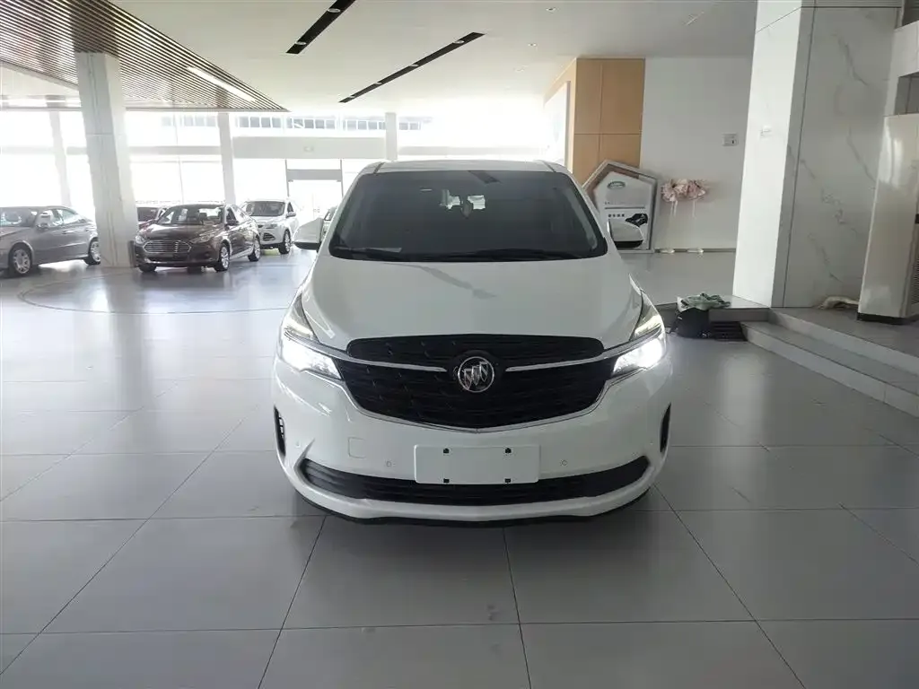 Buick GL8 2021 из CN, фото 3