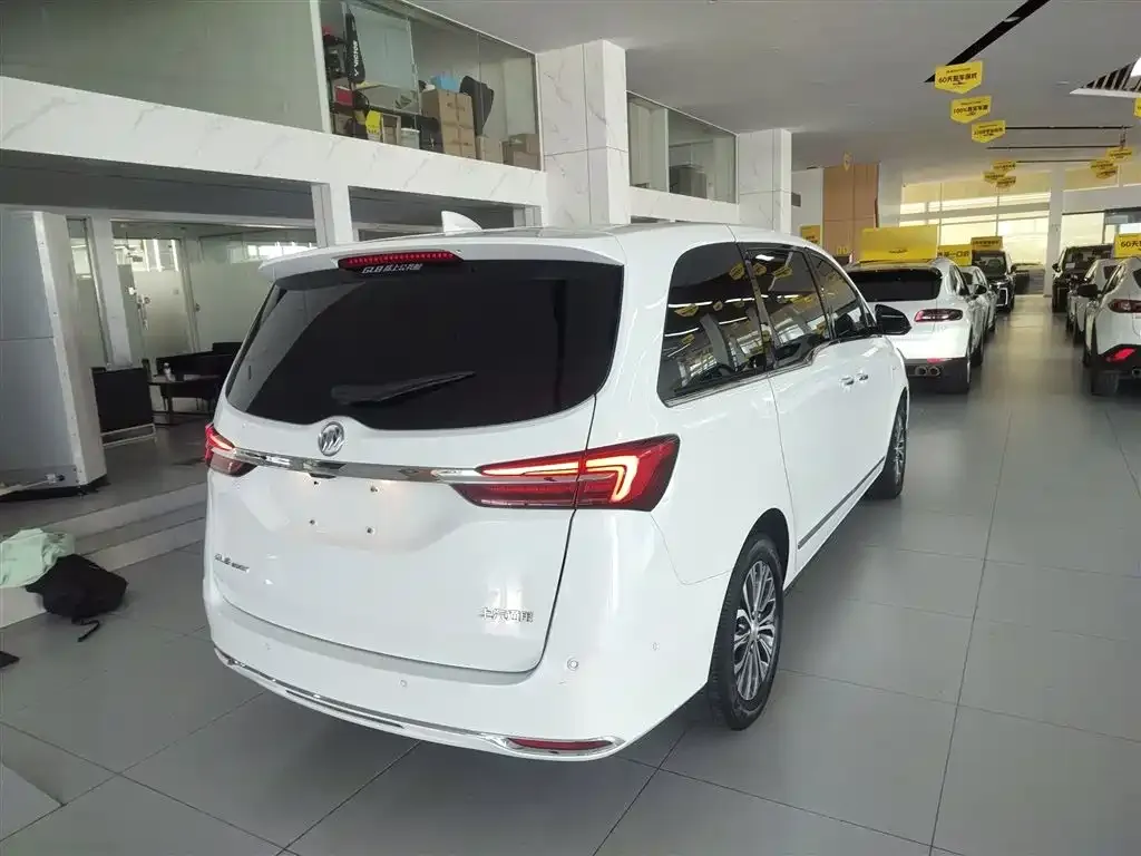 Buick GL8 2021 из CN, фото 7