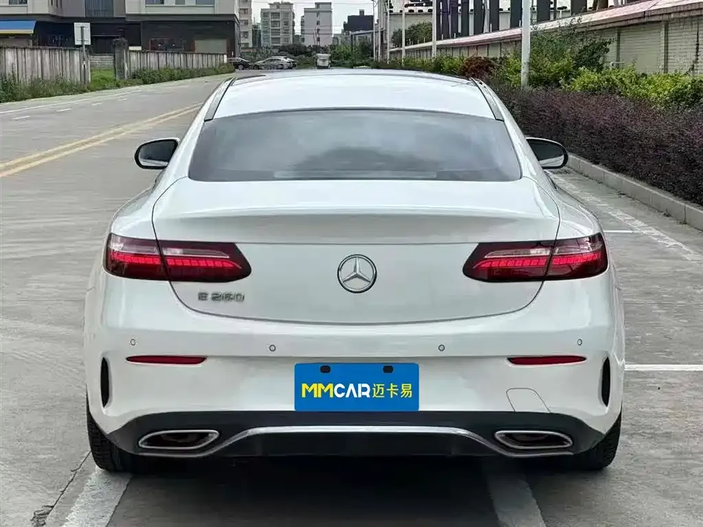 [object Object] E-Class (Import) 2023 из CN, фото 3