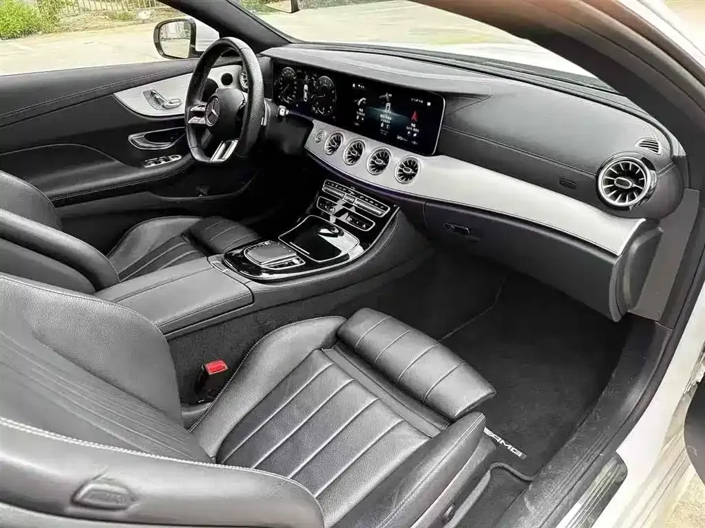 [object Object] E-Class (Import) 2023 из CN, фото 4