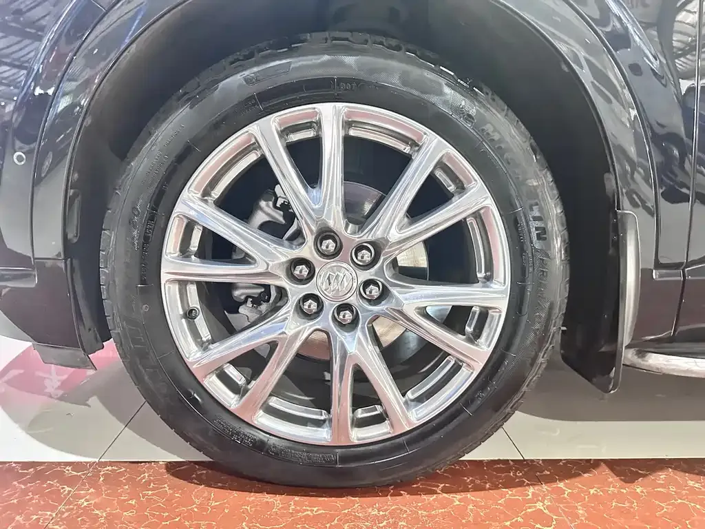 Buick Enclave 2023 из CN, фото 8