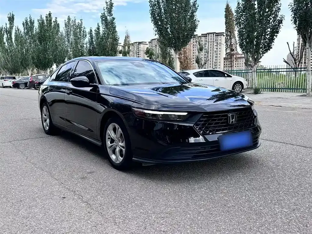 Honda Accord — фото 6