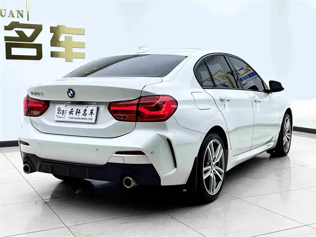 BMW 1 Series 2021 из CN, фото 6