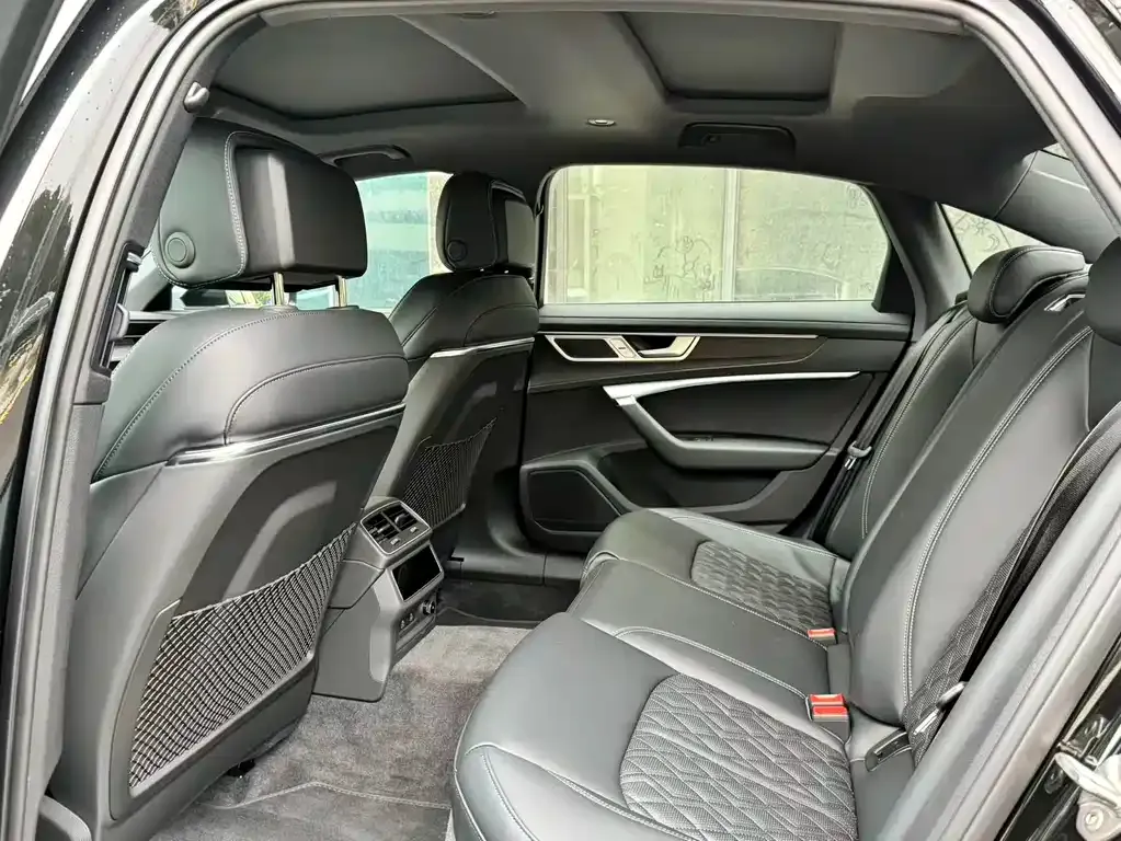 Audi A6L 2025 из CN, фото 7