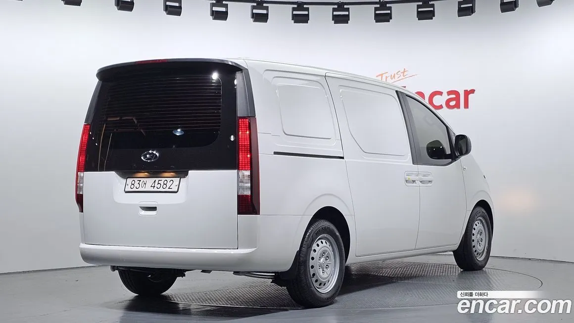 Hyundai Staria 2022 из KR, фото 2