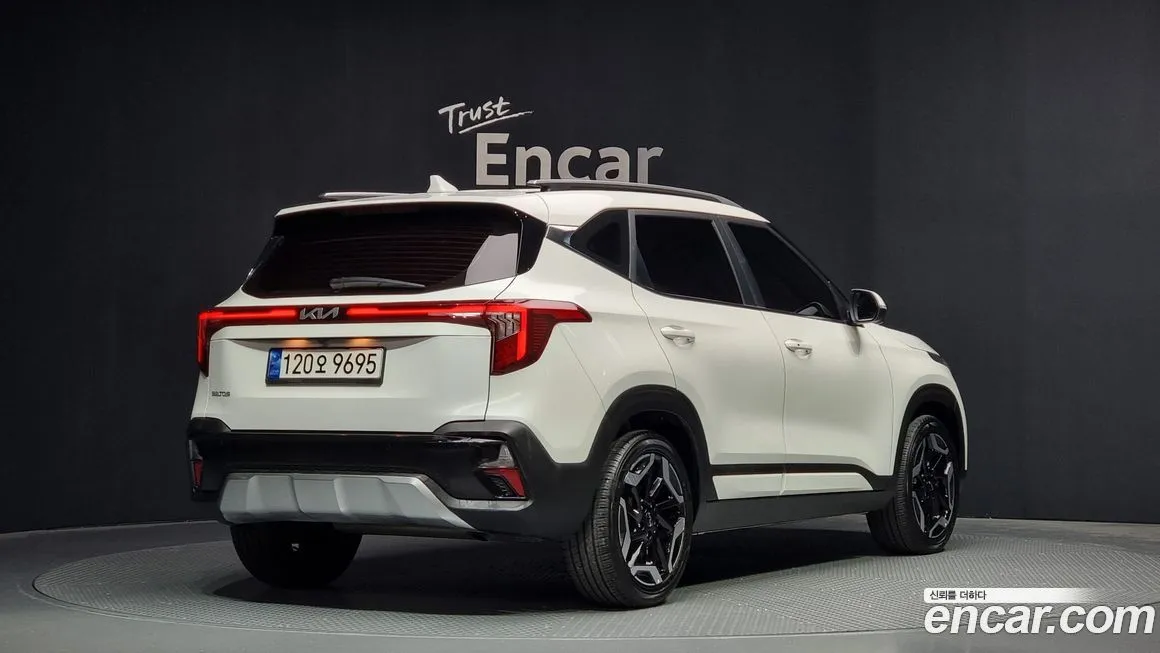 Kia Seltos 2023 из KR, фото 2