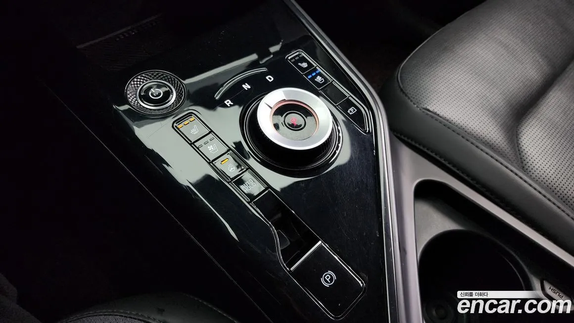 Kia Niro — фото 9