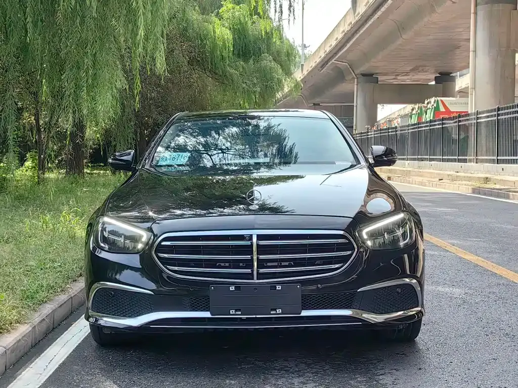 Mercedes-Benz E-Class 2023 из CN, фото 2