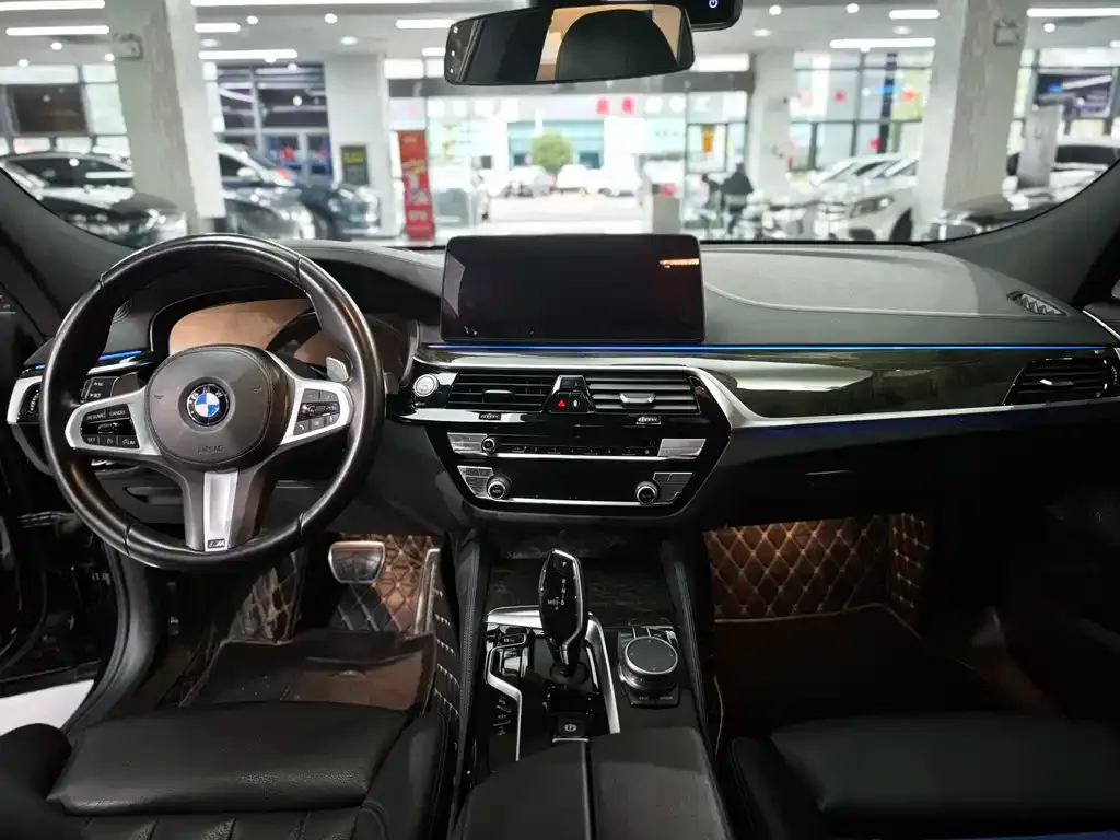 BMW 6 Series GT 2022 из CN, фото 10