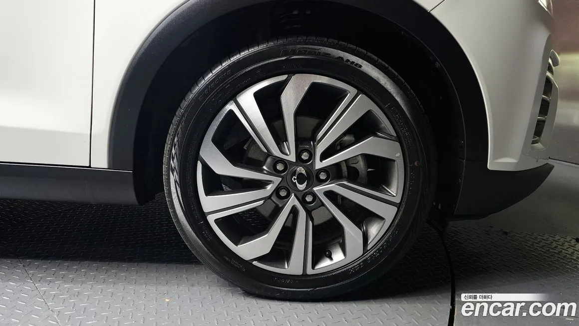 KG Mobility (Ssangyong) TIBOLI 2021 из KR, фото 5