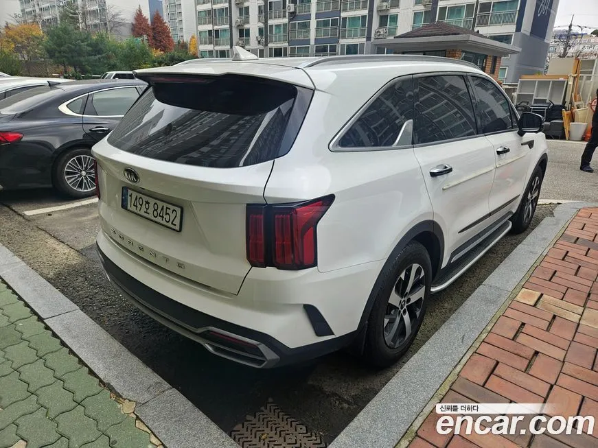 Kia Sorento — фото 3