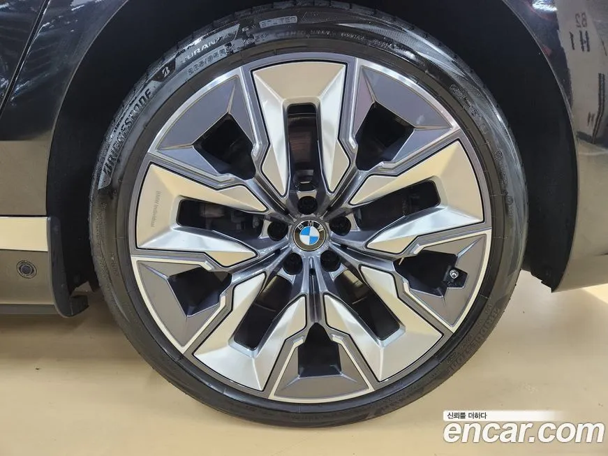 BMW 7-Series 2024 из KR, фото 10