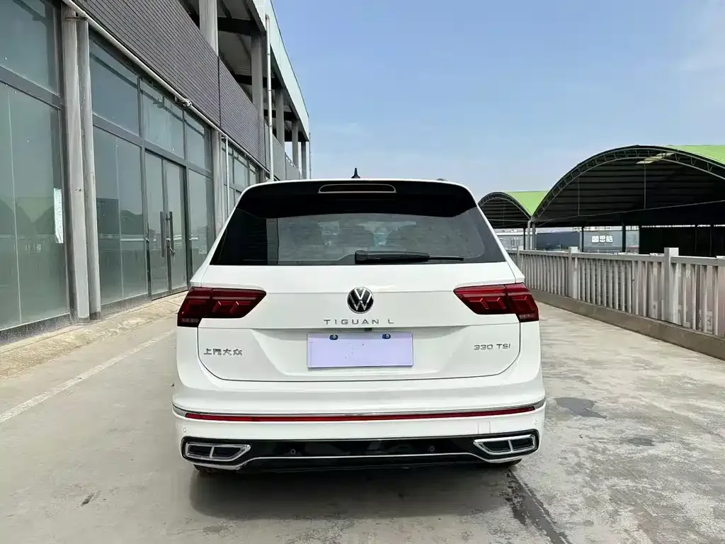 Volkswagen Tiguan L — фото 5