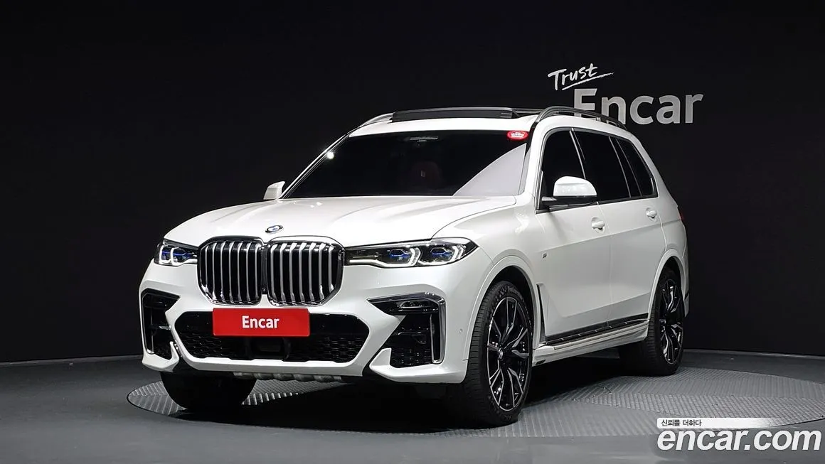 BMW X7 — фото 1