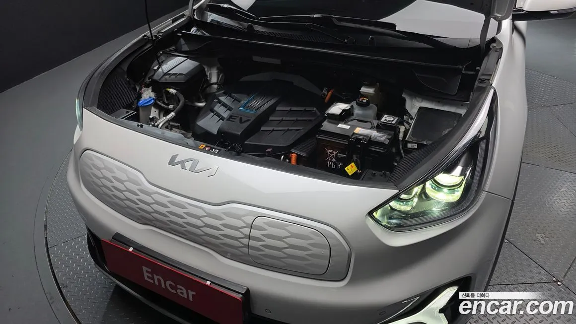 Kia Niro 2023 из KR, фото 6