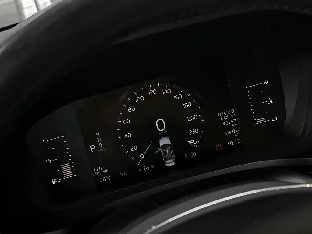 Volvo S60 — фото 10
