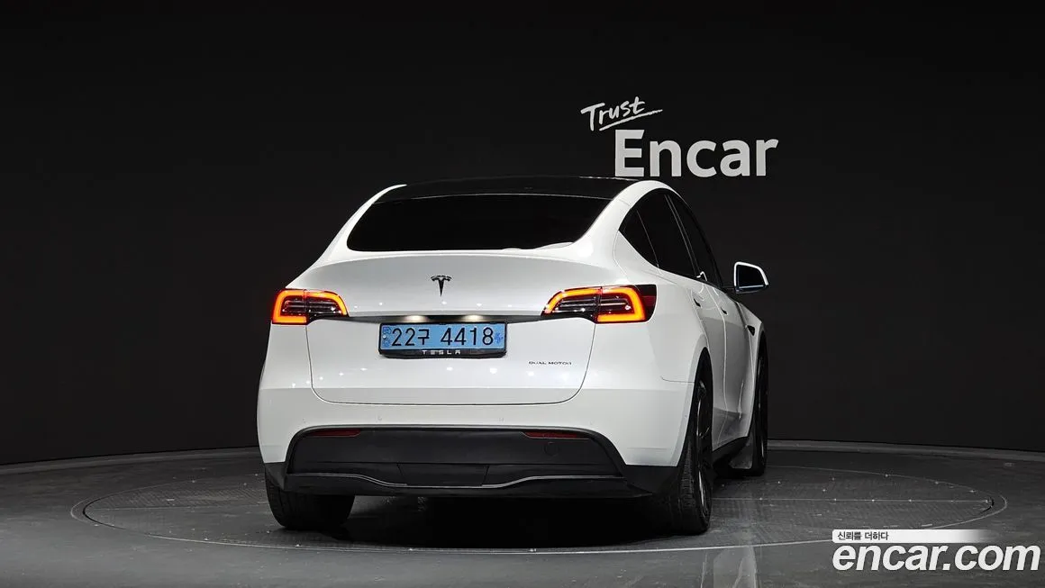Tesla Model Y — фото 4