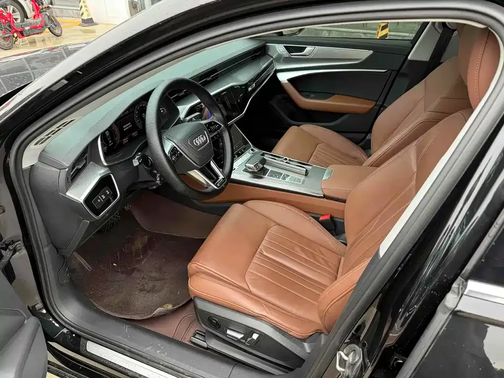 Audi A6L 2024 из CN, фото 9