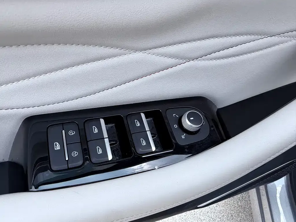 Geely Xingyue L 2023 из CN, фото 9