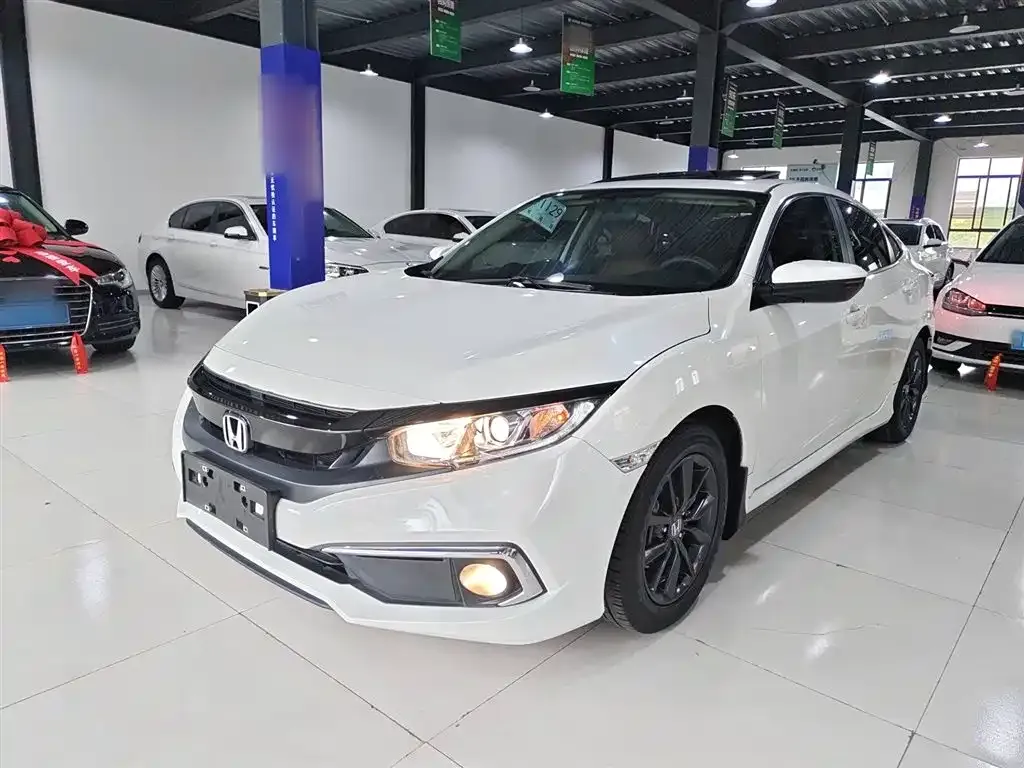 Honda Civic — фото 1