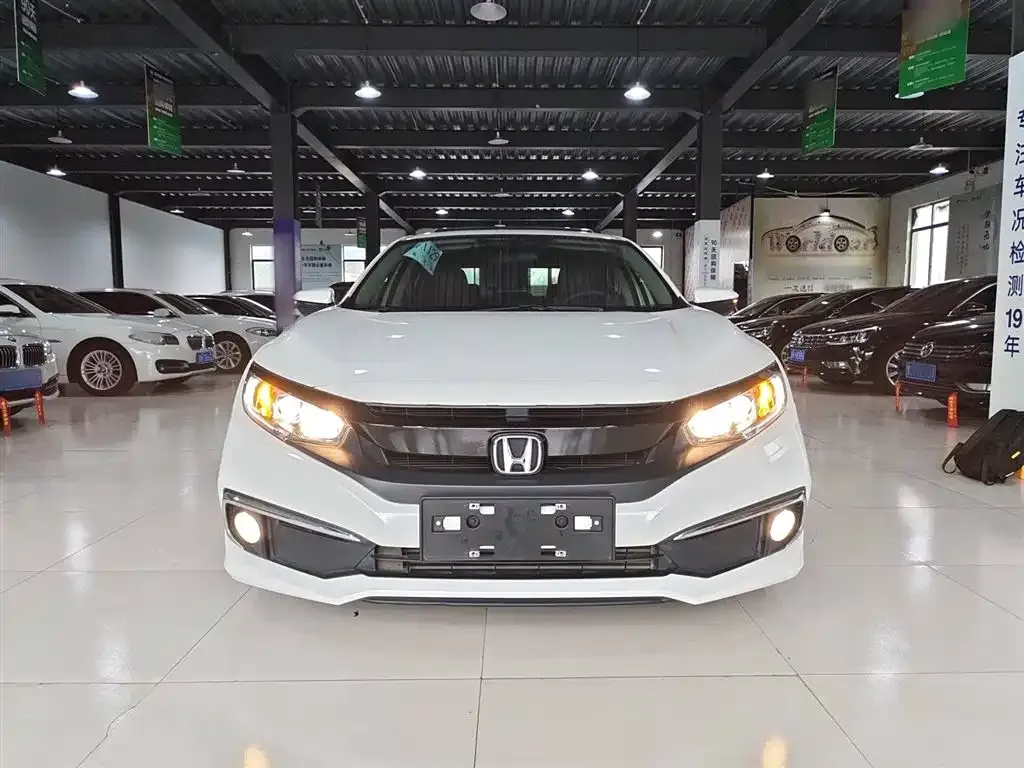 Honda Civic — фото 3