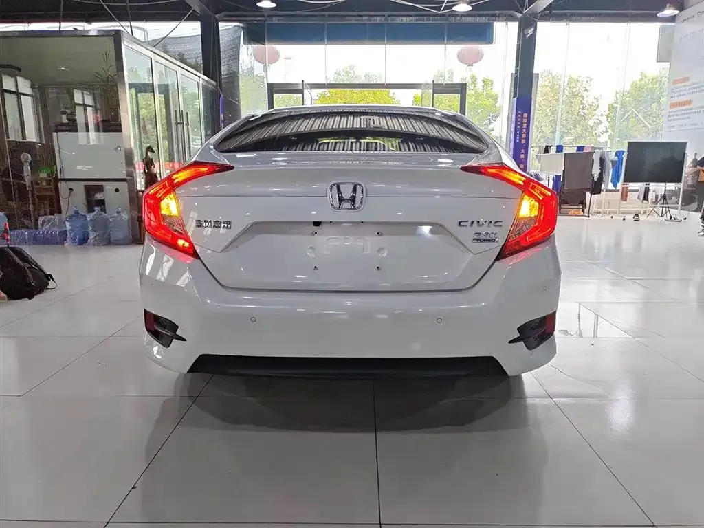 Honda Civic — фото 6