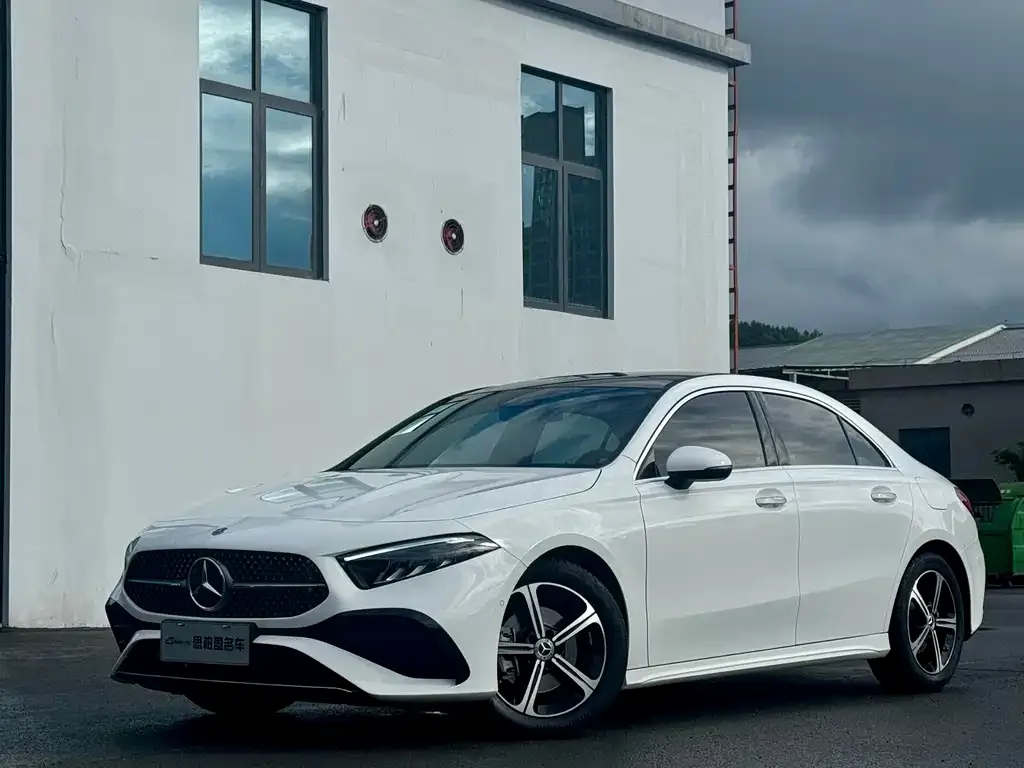 Mercedes-Benz A-Class 2024 из CN, фото 1