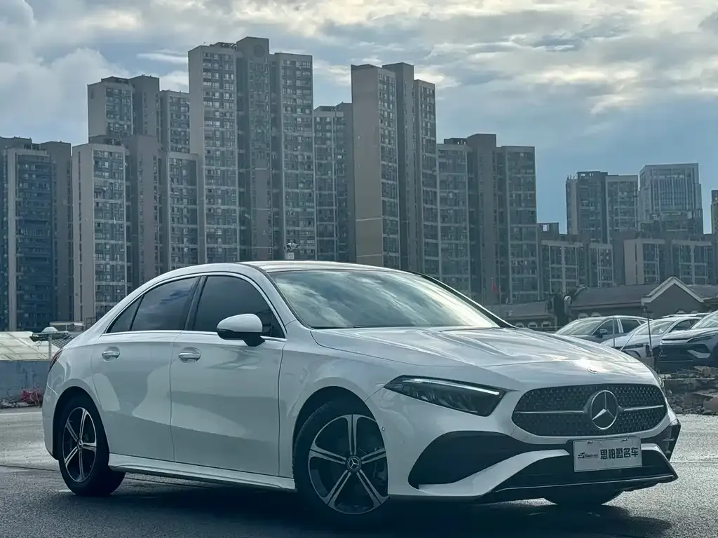 Mercedes-Benz A-Class 2024 из CN, фото 3